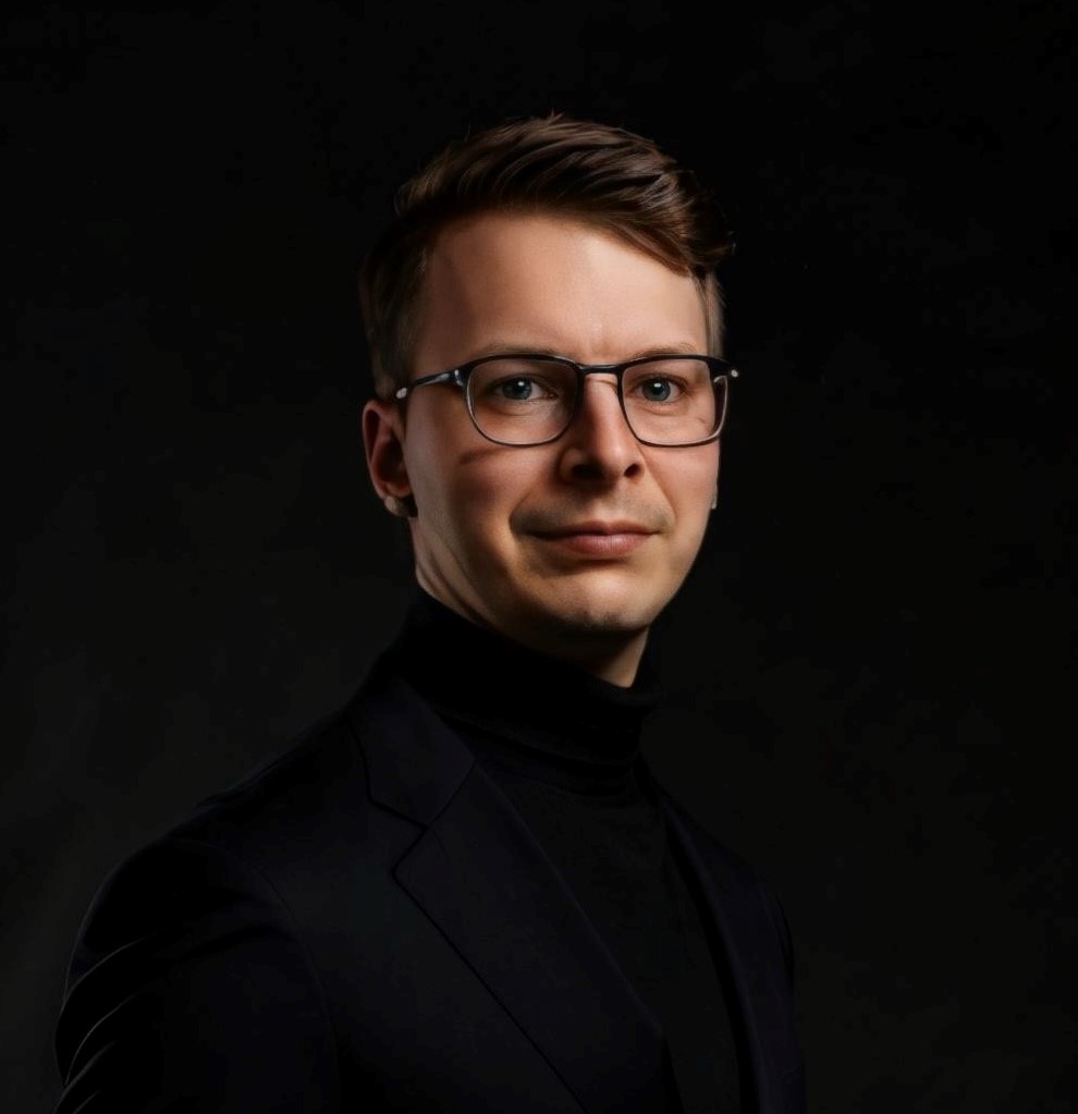 Илья Фомичев